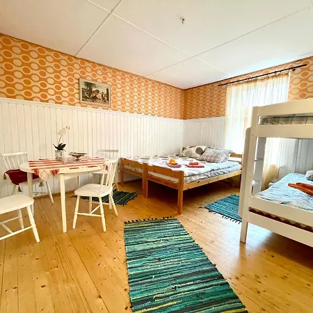Cozy Roosi Guest Apartment 2, Free Parking Apartment Pärnu